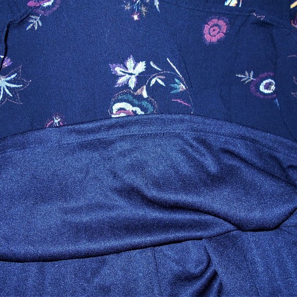 NEW OLD NAVY BLUE FLORAL DRESS. SZ L - Picture 8 of 8